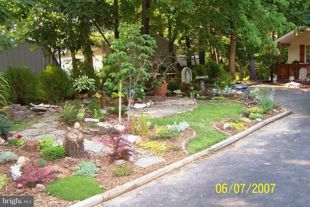 Photo of 780 SPRUCE DRIVE