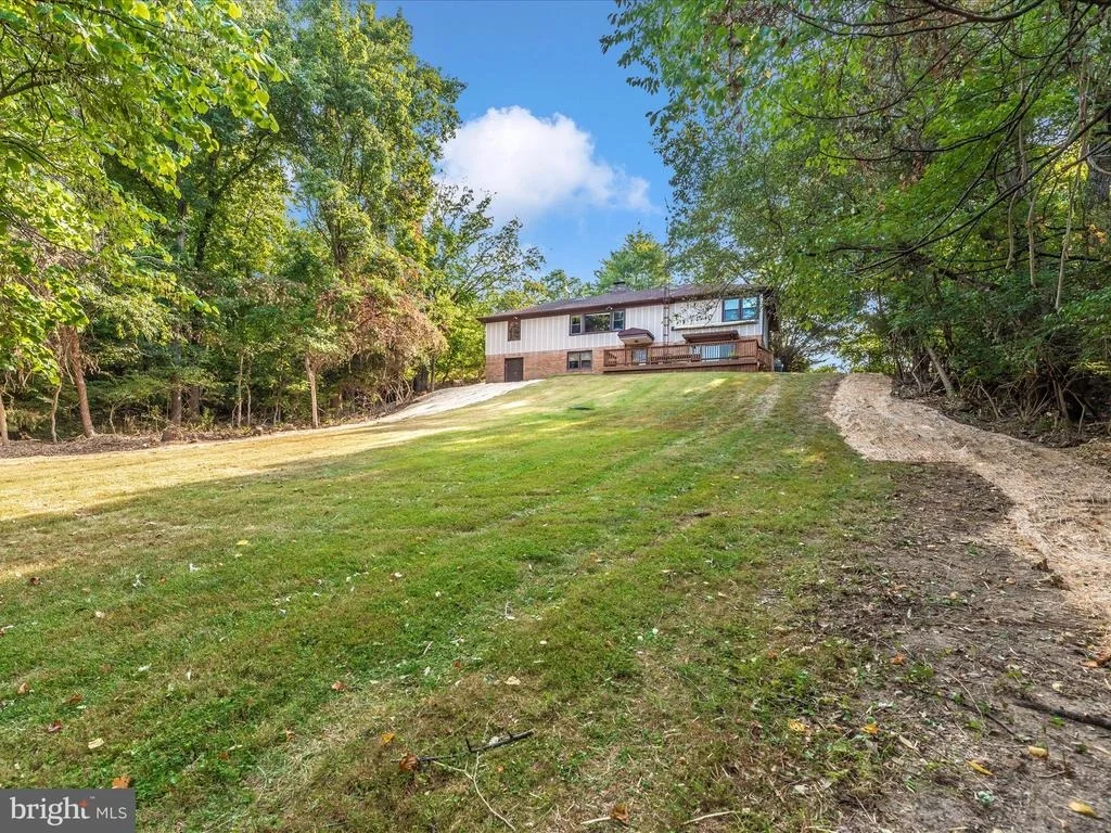 Photo of 7502 RIDGE ROAD