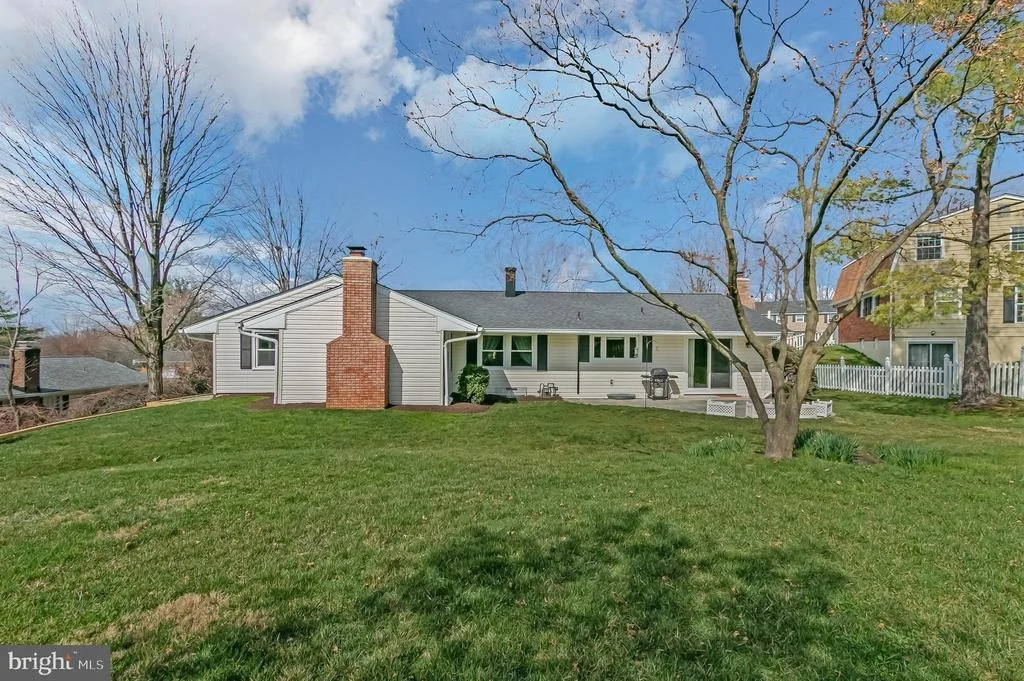 Photo of 13827 BEACON HOLLOW LANE