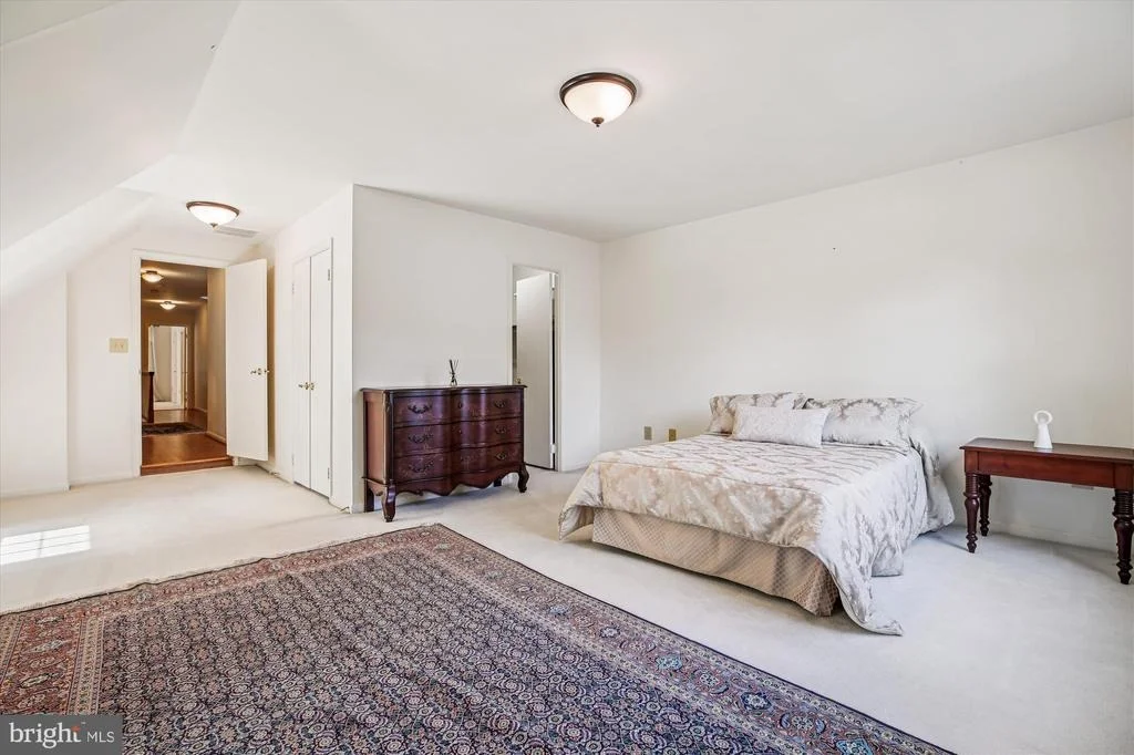 Photo of 9537 FOX HOLLOW
