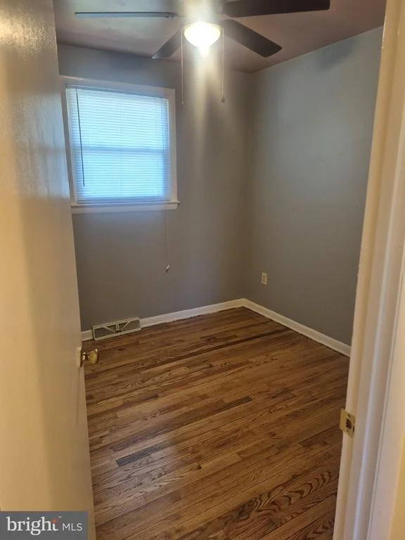 Photo of 10504 MULLIKIN DRIVE