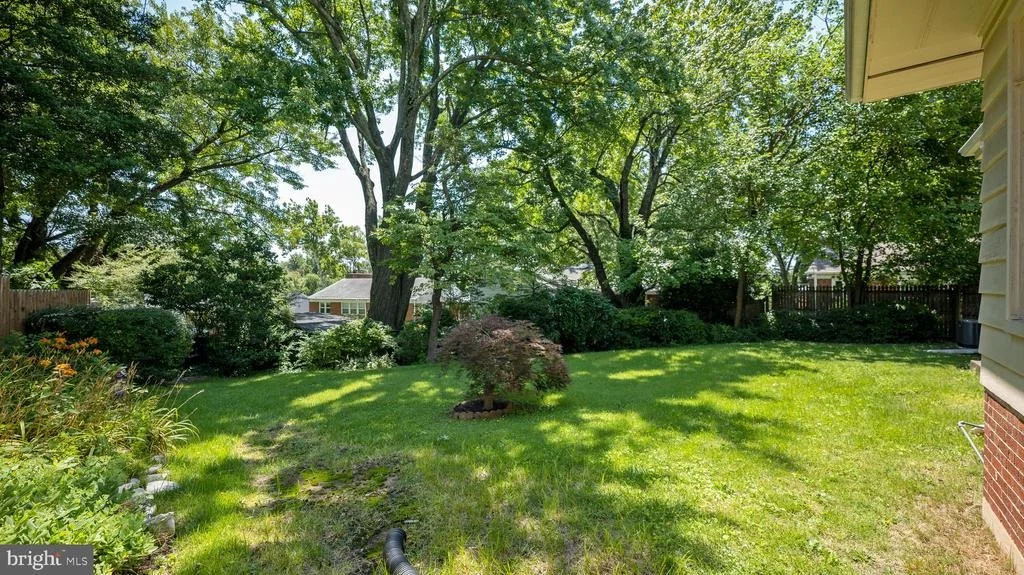 Photo of 10403 BRUNSWICK AVENUE