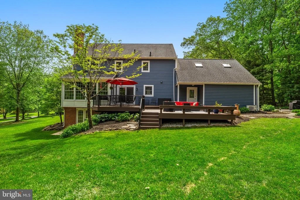 Photo of 1010 OLD BARN ROAD