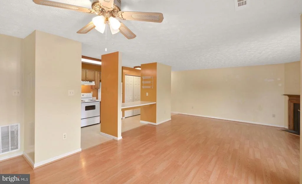 Photo of Unit 1C at 2121 WAINWRIGHT COURT