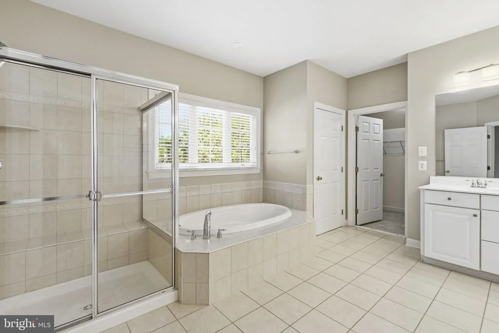 Photo of 1124 OAK TREE DRIVE