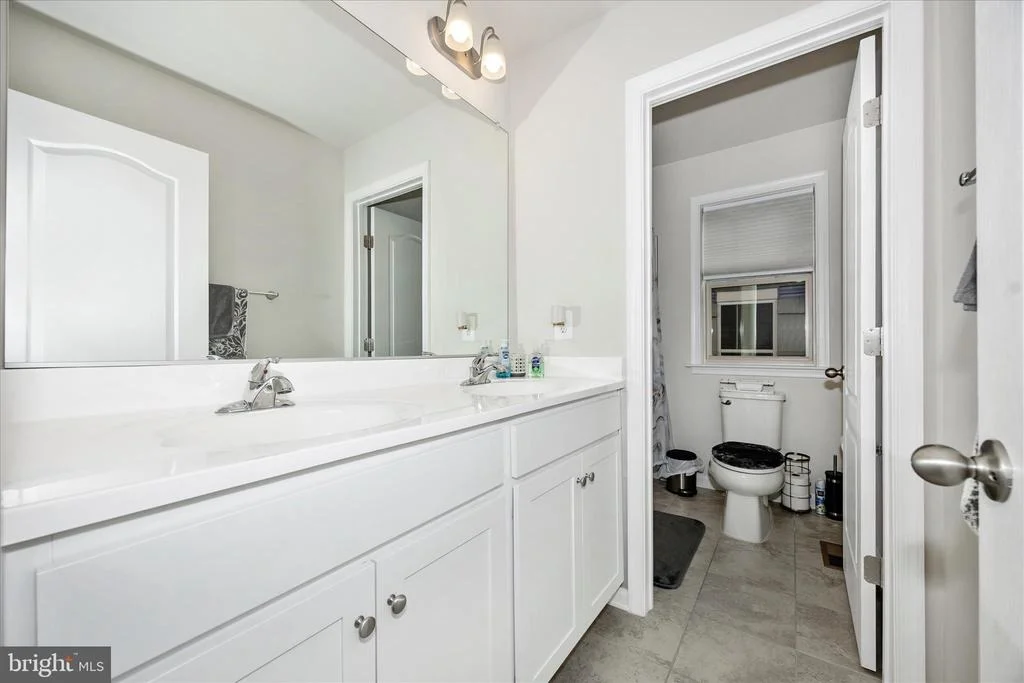 Photo of 1701 EVANSBERRY DR