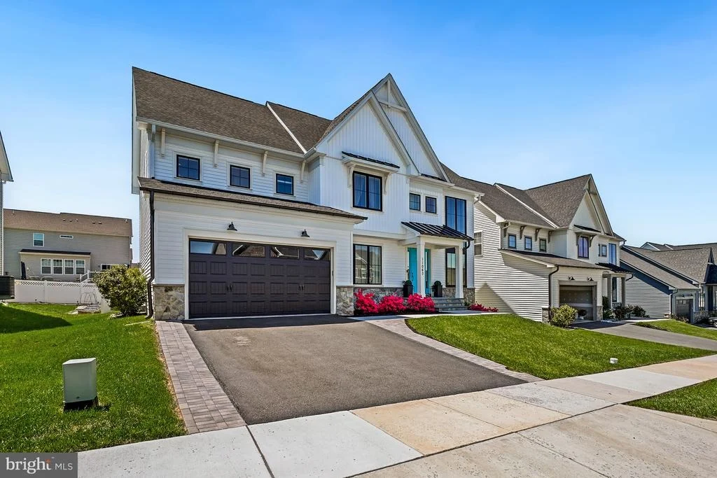 Photo of 11063 EMERALD CROWN DRIVE