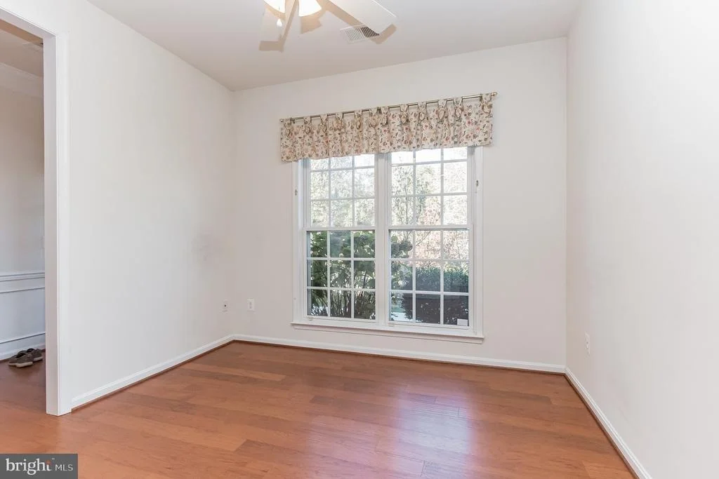 Photo of Unit 4 at 702 EMERALD WAY