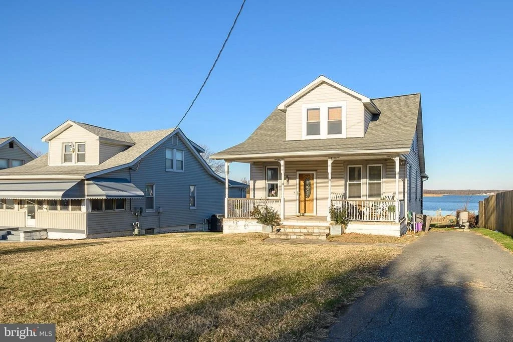 Photo of 6508 N POINT ROAD