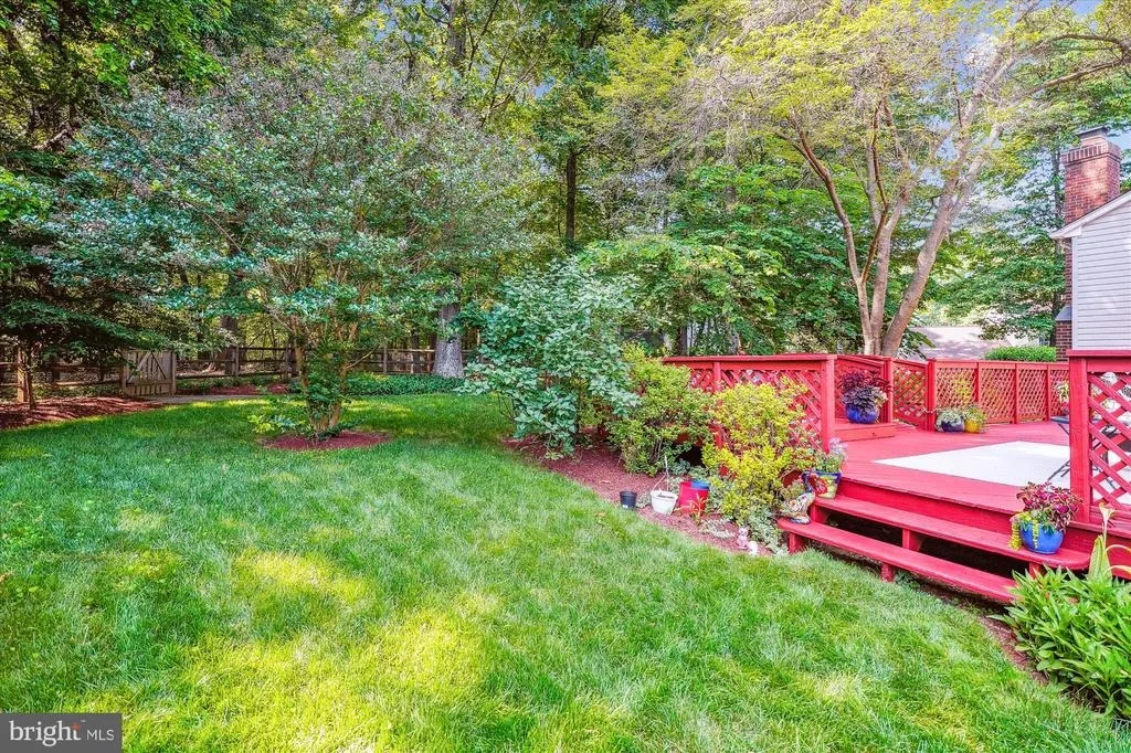 Photo of 19802 SHADY BROOK WAY