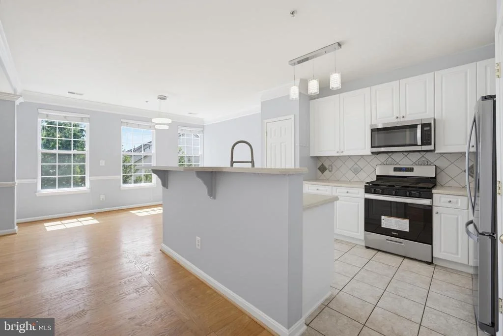 Photo of Unit 310 at 2665 MANHATTAN PLACE