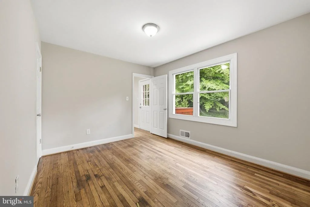 Photo of 4915 SHARON ROAD