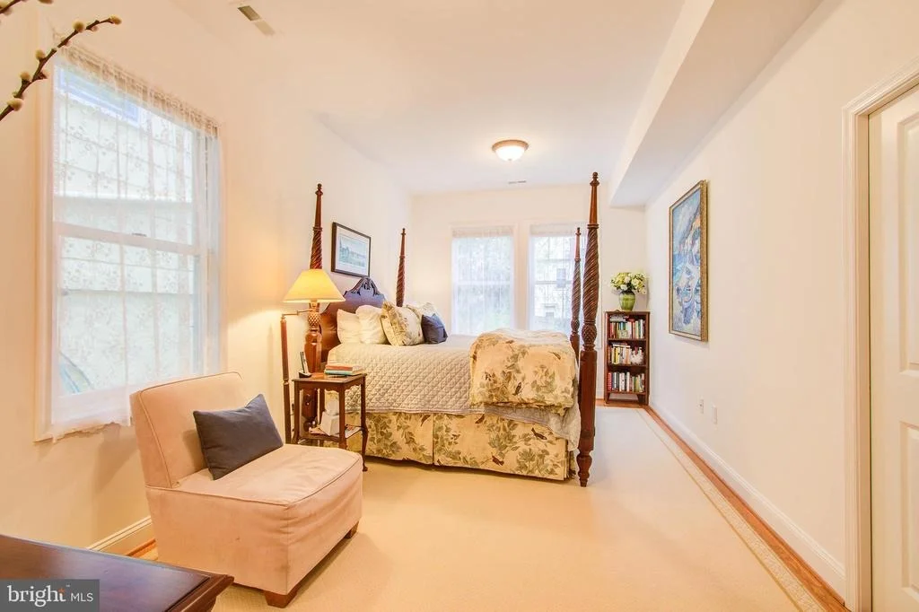 Photo of 82 CONDUIT STREET