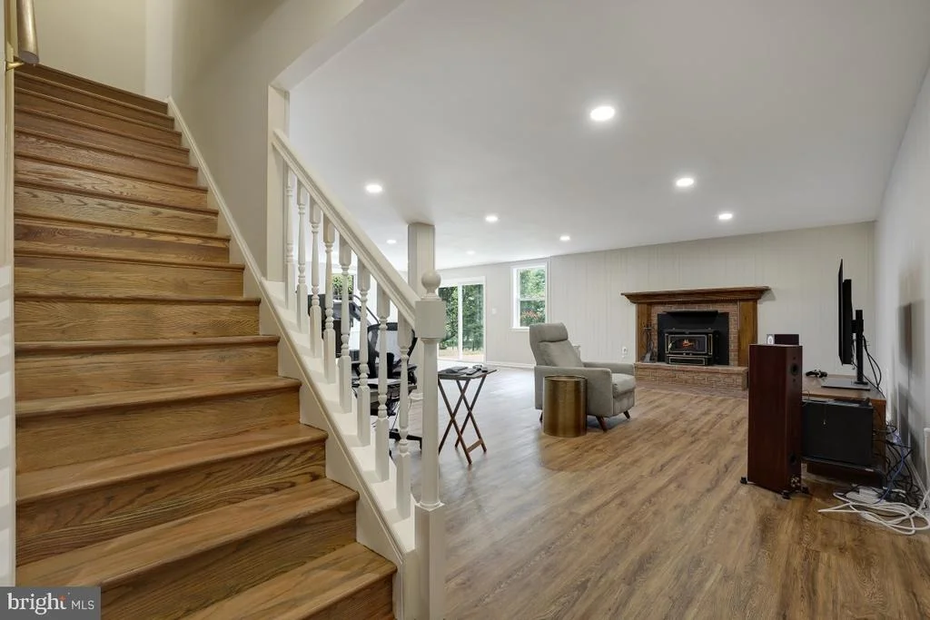 Photo of 10717 RIVER ROAD