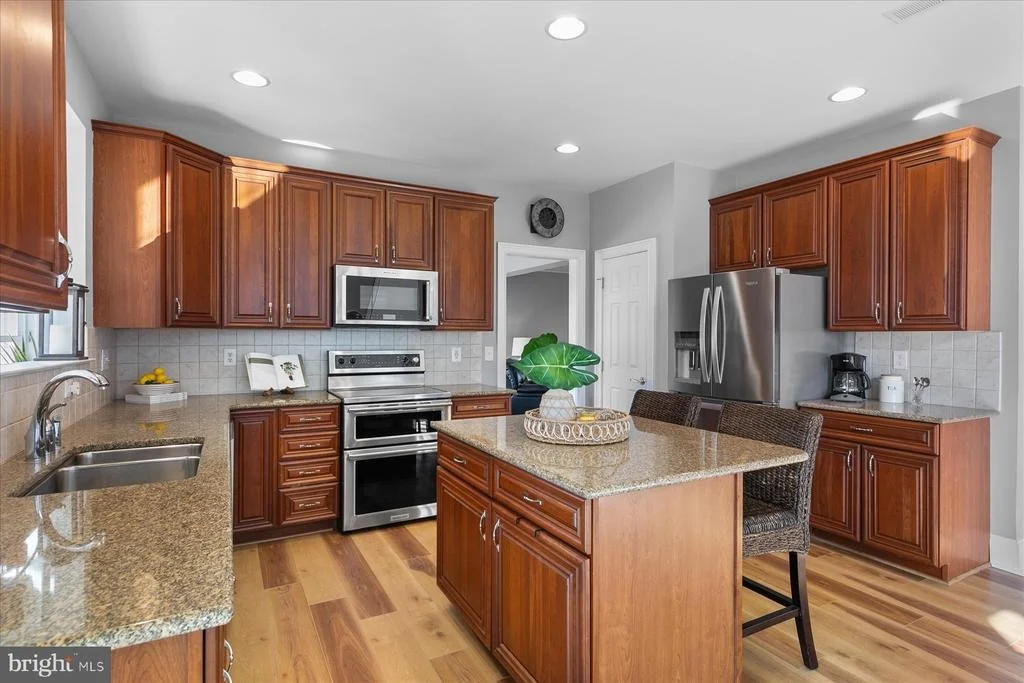 Photo of 37486 SEASIDE DRIVE