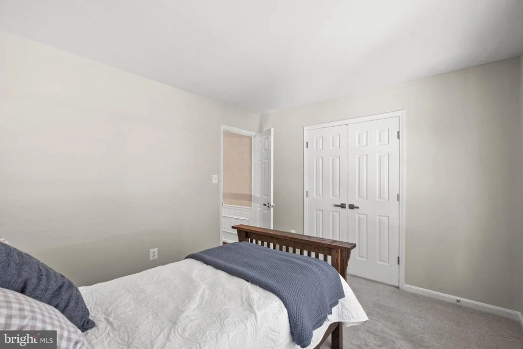 Photo of 9127 SCOTT STREET