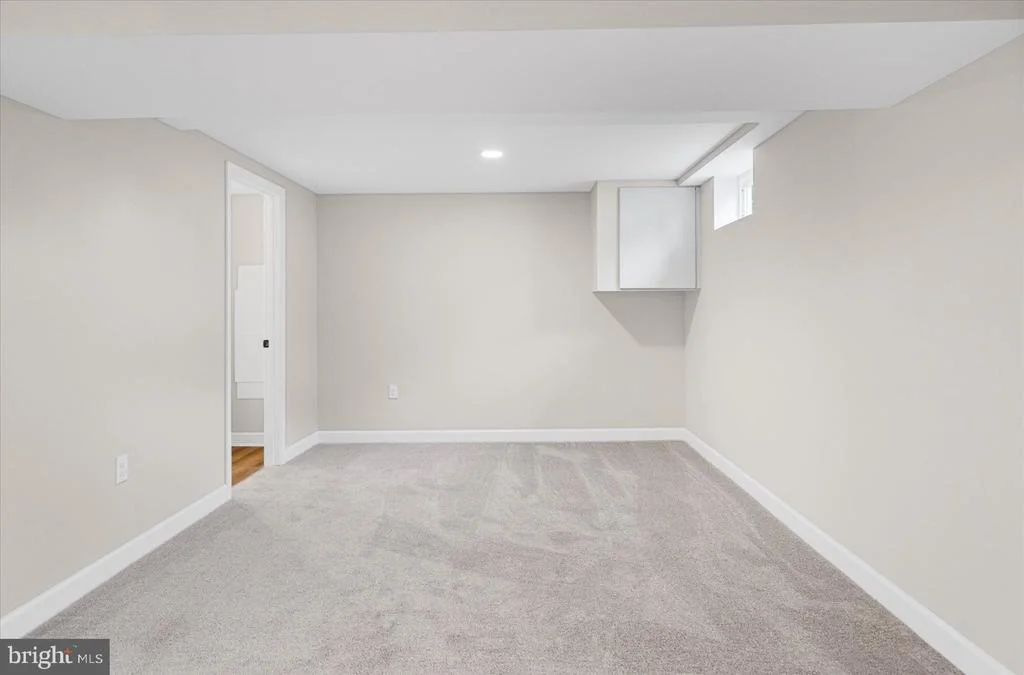 Photo of 247 CANDYTUFT ROAD