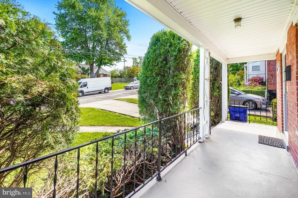 Photo of 1615 PARHAM PLACE