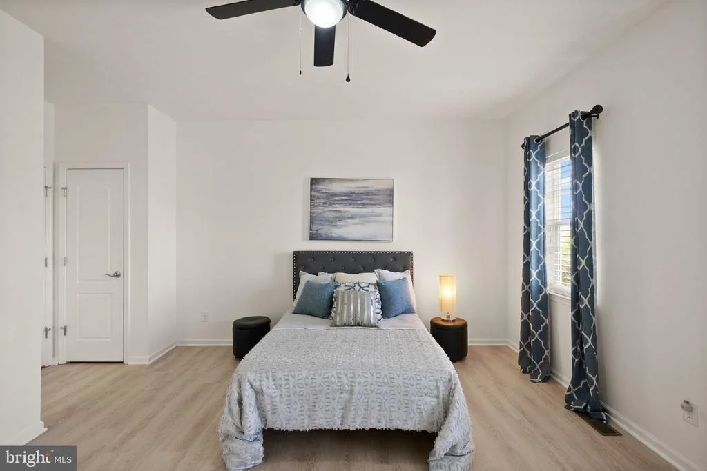Photo of 41125 SHEFFIELD FOREST DRIVE