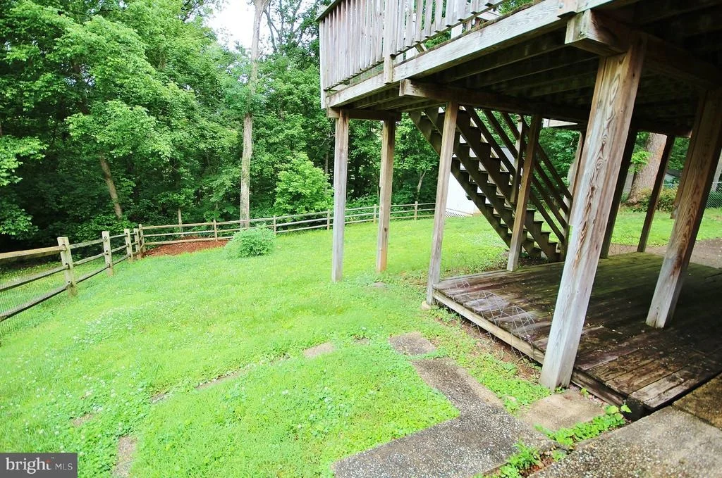 Photo of 5504 INVERCHAPEL ROAD