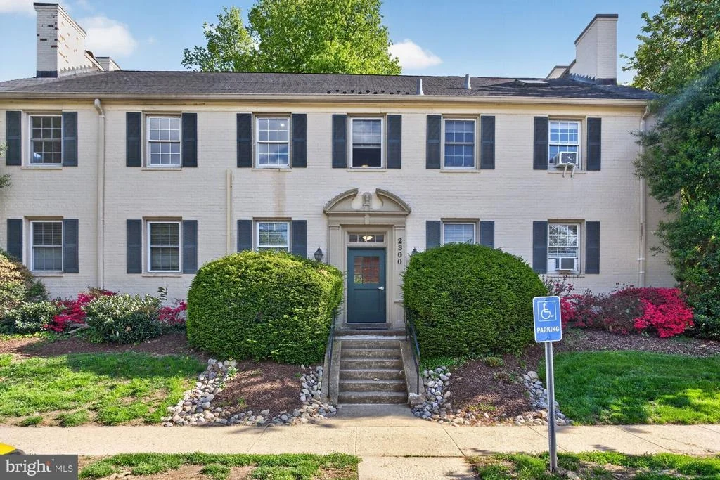 Photo of Unit 201 at 2300 COLSTON DRIVE