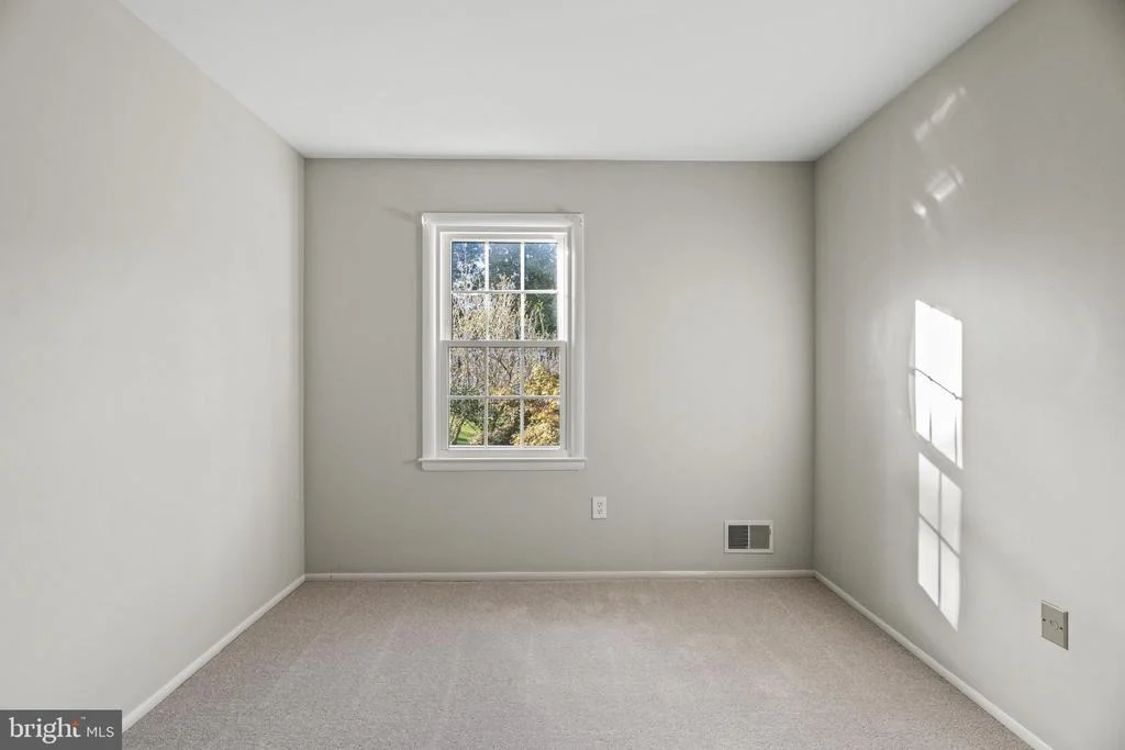 Photo of 312 STONEGATE DRIVE
