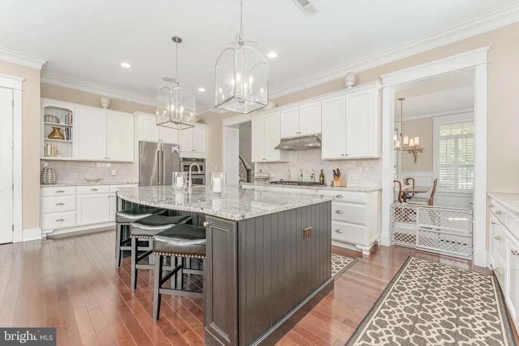 Photo of 305 QUIGLEY DRIVE