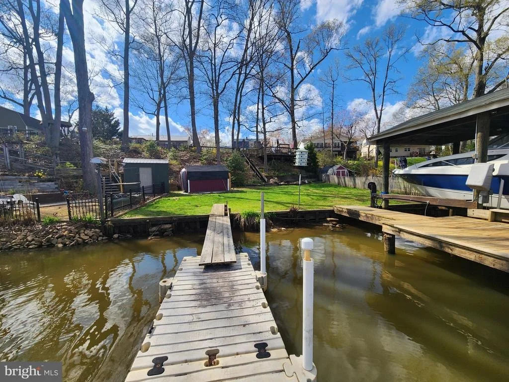 Photo of 215 GARNETT ROAD