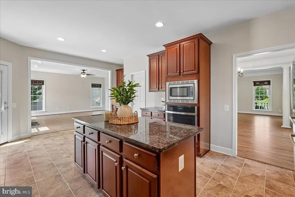 Photo of 41305 WINDYBUSH DRIVE