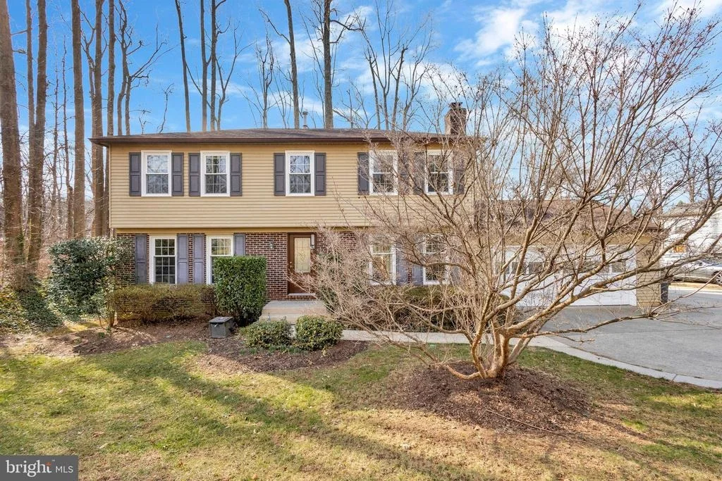 Photo of 6929 COLBURN DRIVE