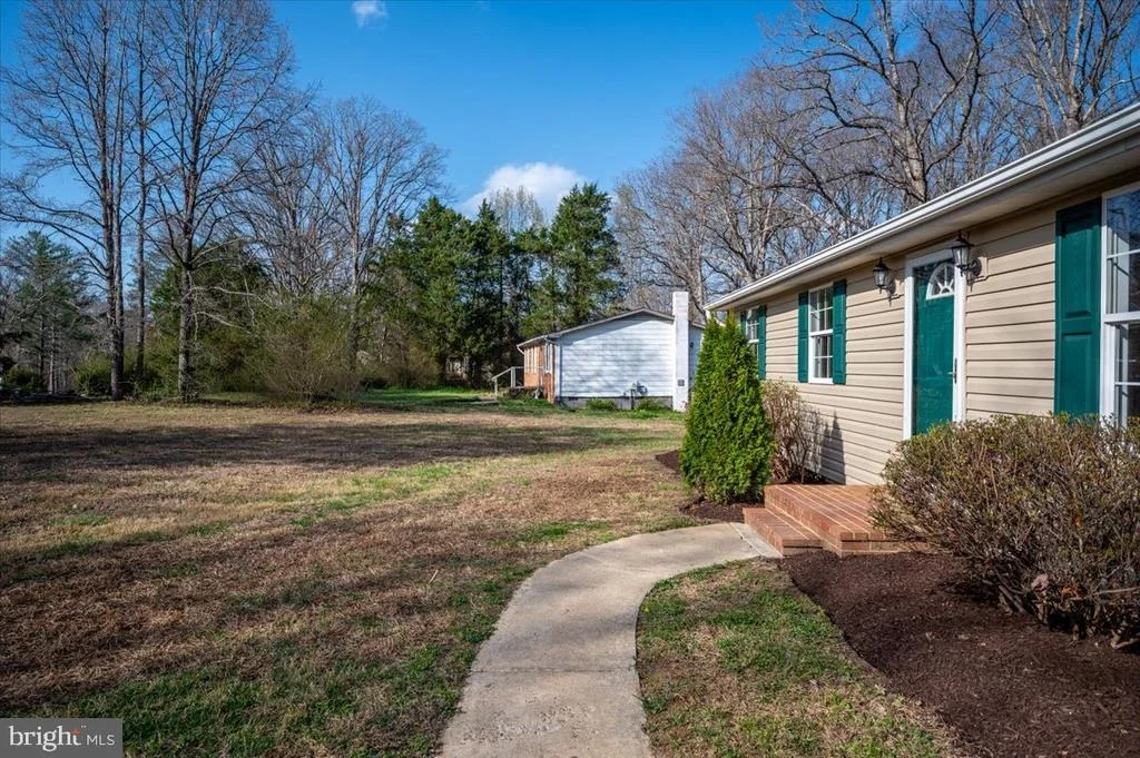 Photo of 12275 FOX DEN LN