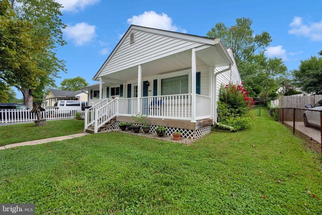 Photo of 1016 HARRISON DRIVE