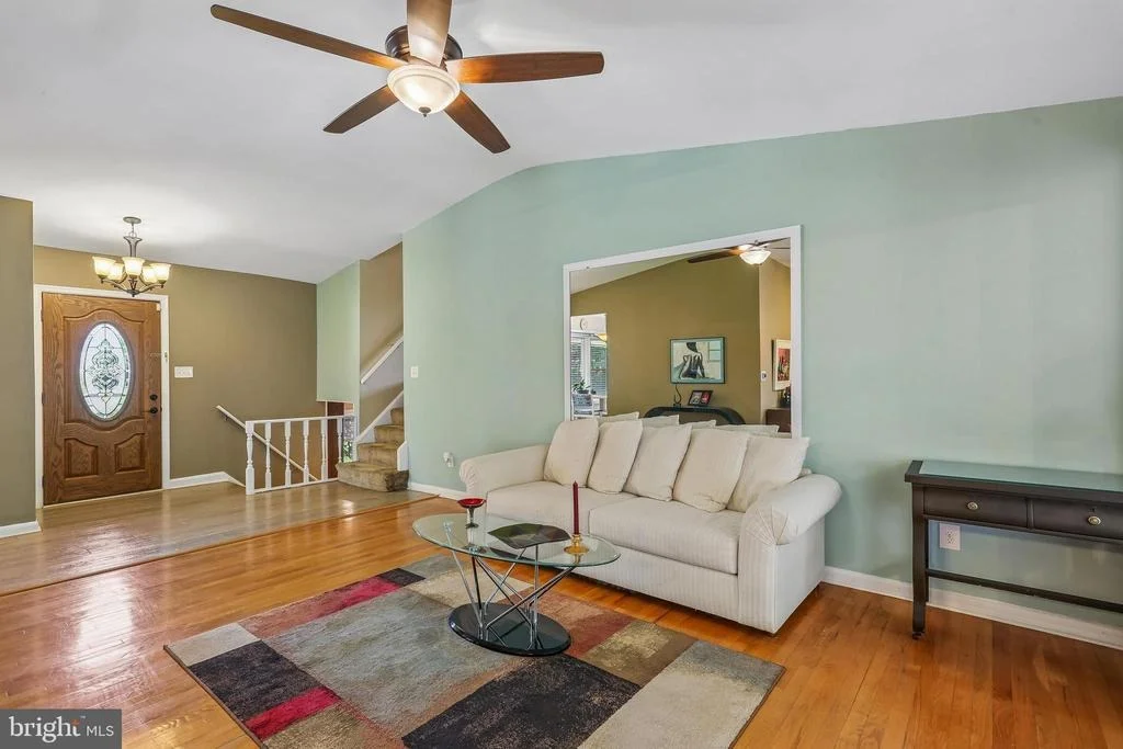 Photo of 2 FOXHALL COURT