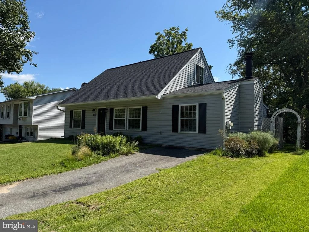 Photo of 7905 CHALICE ROAD