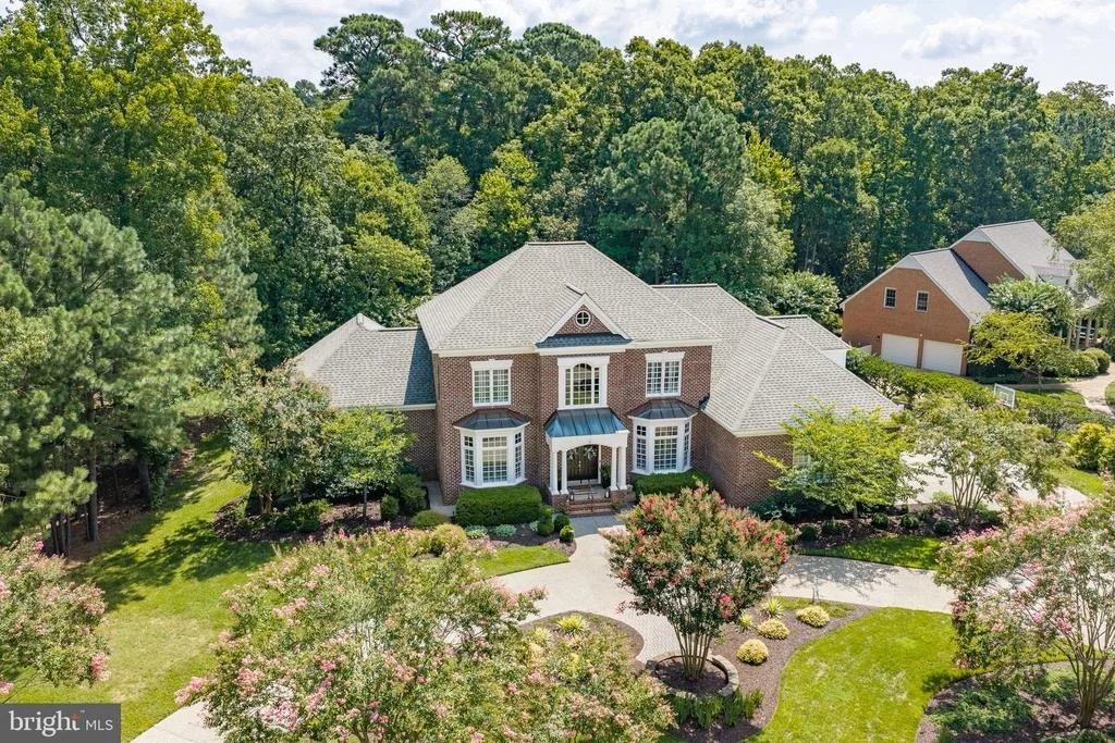 Photo of 2996 RIVER REACH