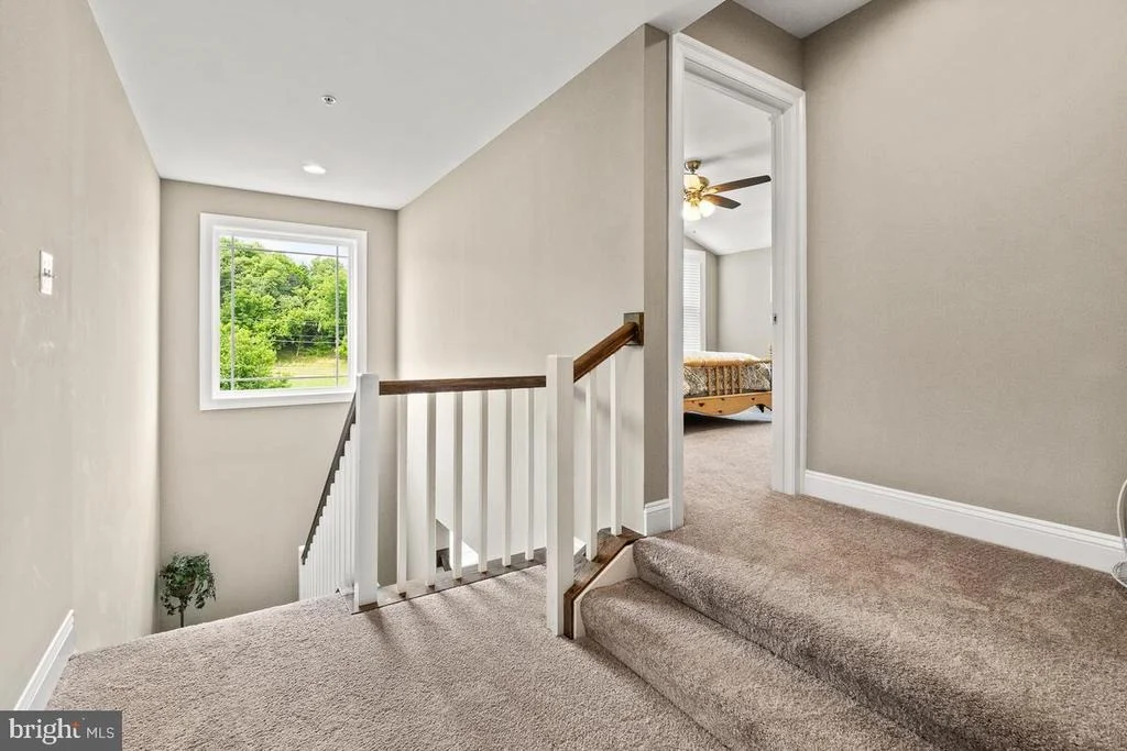 Photo of 8702 HAWBOTTOM ROAD