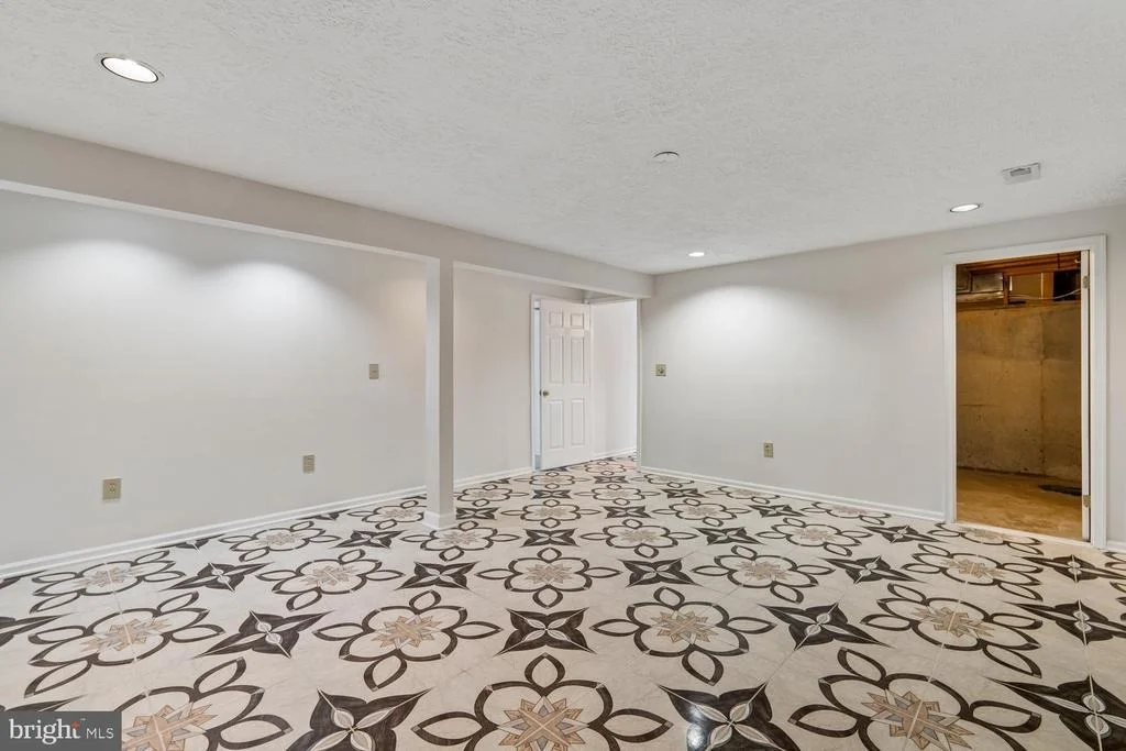 Photo of 3049 MEMORY LANE