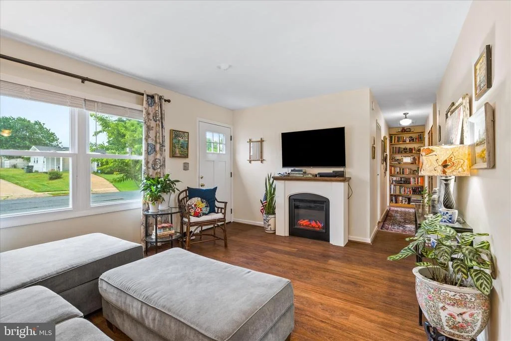 Photo of 466 CARROLLTON DRIVE