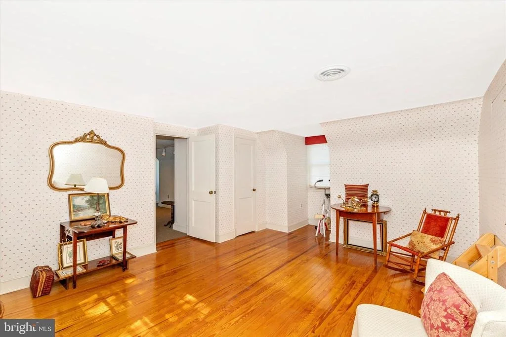Photo of 5433 SHOOKSTOWN ROAD