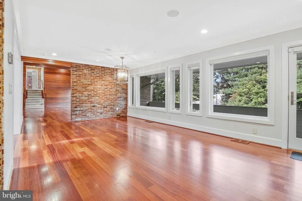 Photo of 1753 ARMY NAVY DRIVE