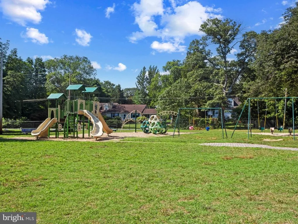Photo of 1153 HAMPTON ROAD