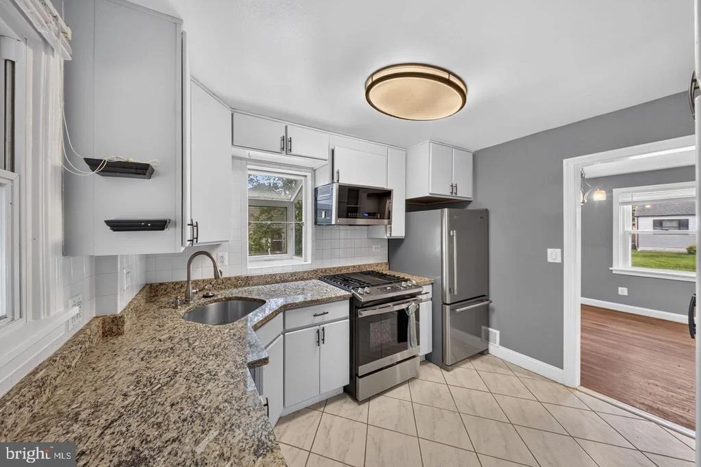 Photo of 2712 NEWTON STREET