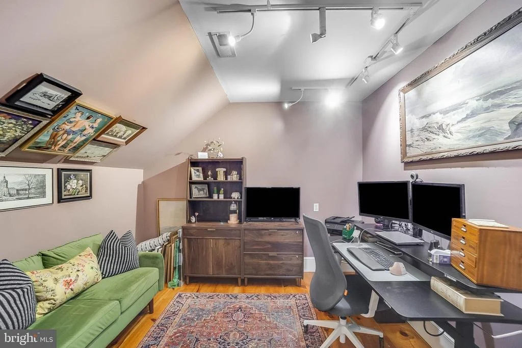 Photo of 30328 SEAFORD ROAD