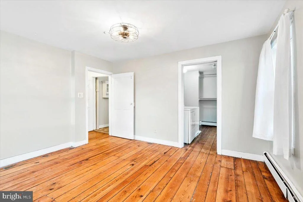 Photo of 129 W 5TH STREET