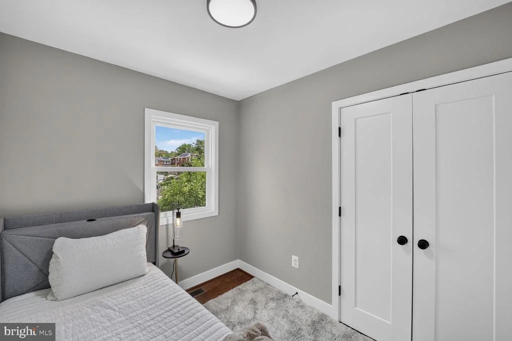 Photo of 1101 46TH PLACE SE