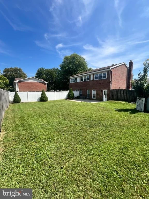Photo of 1920 TRIMBLE ROAD