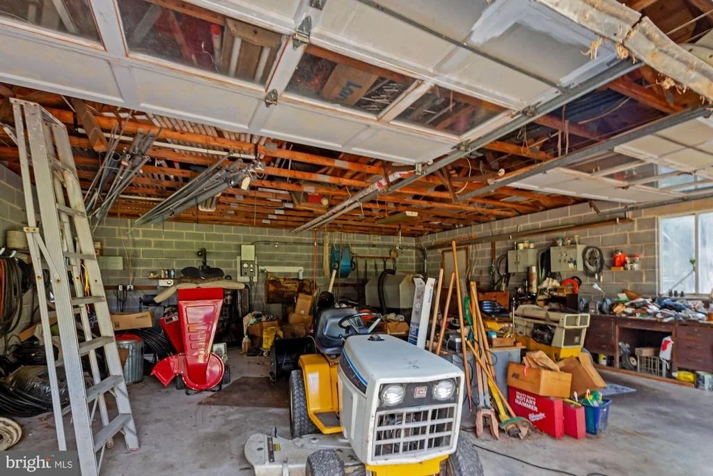 Photo of 17335 DONORA ROAD