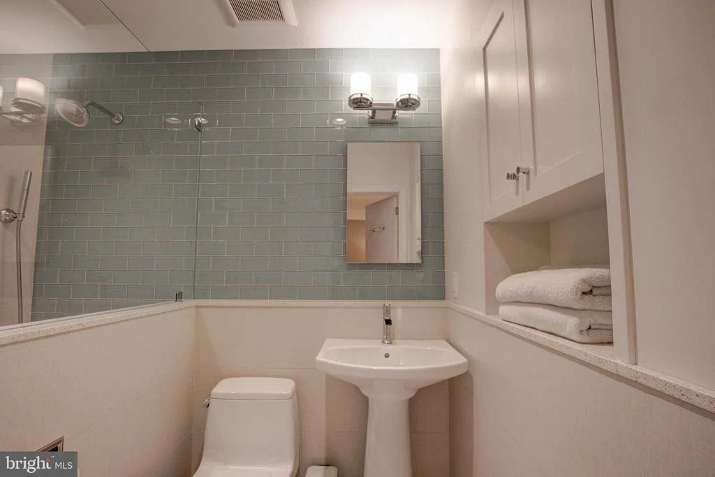 Photo of 3804 MODE STREET