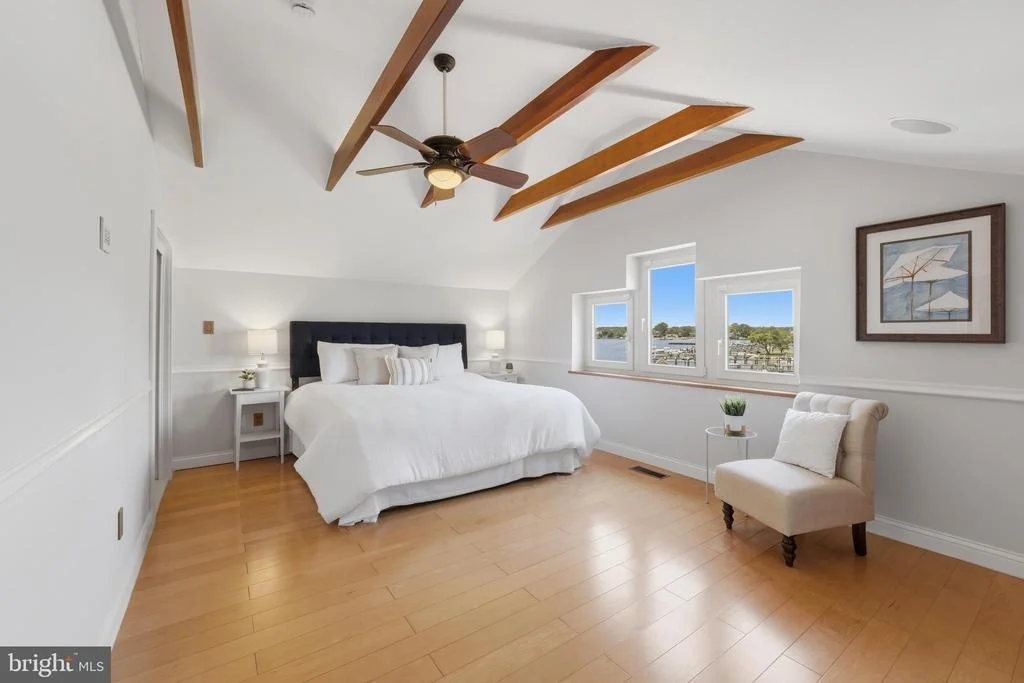 Photo of 2292 LAKE DRIVE