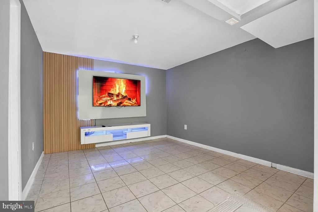 Photo of 5815 RIVERSIDE DRIVE